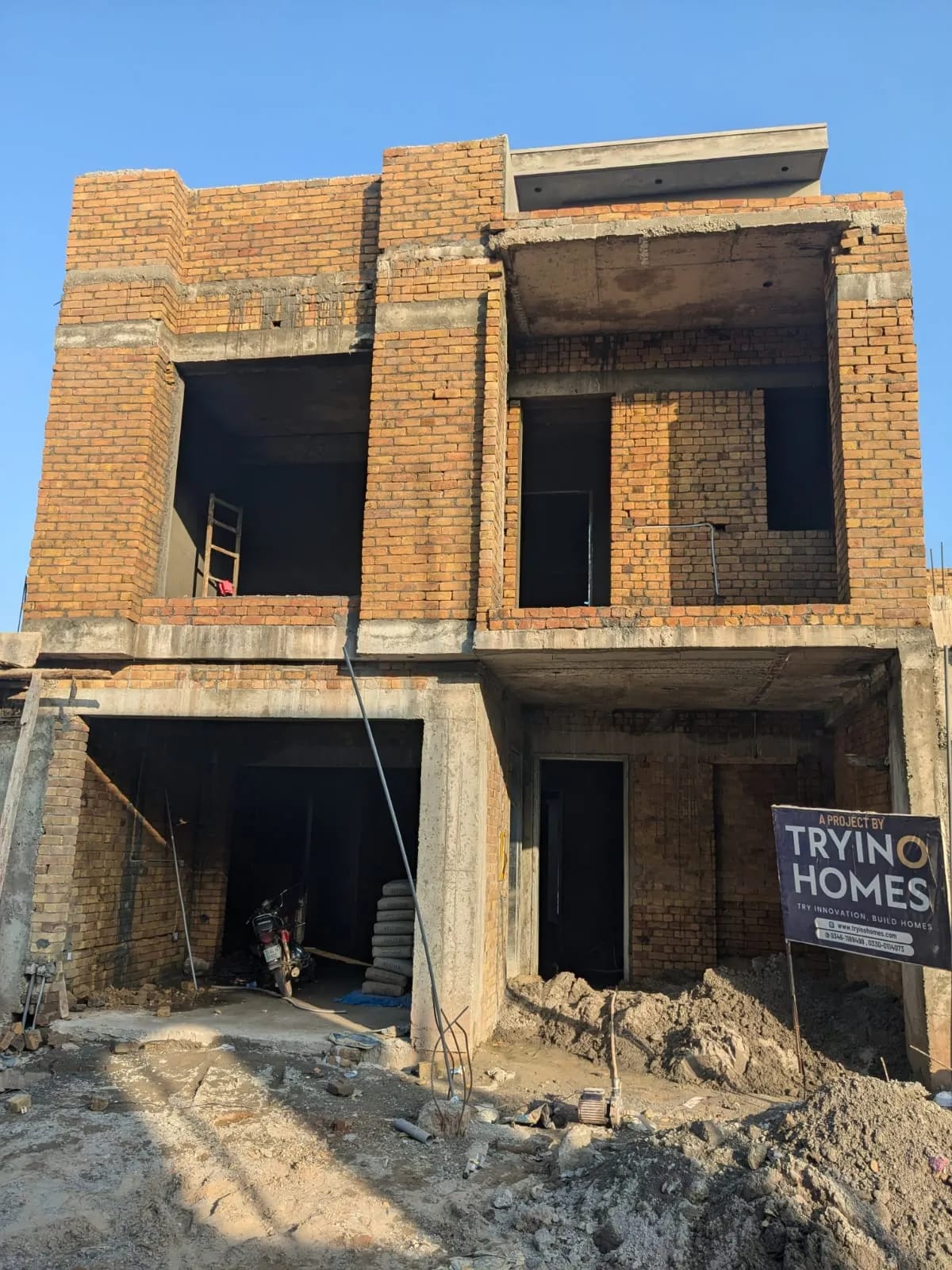 5 Marla Grey Structure ongoing in Parkview City