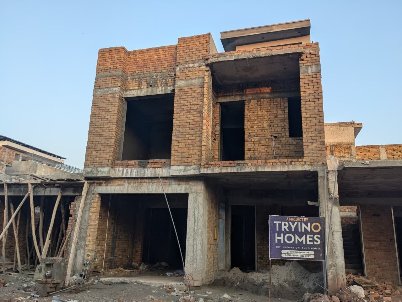 Grey Structure construction by Tryino Homes in Parkview City — photo 2
